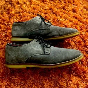 Ben Sherman grey suede shoes size 8-8